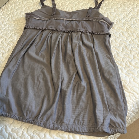 Lululemon tank - Picture 5 of 6